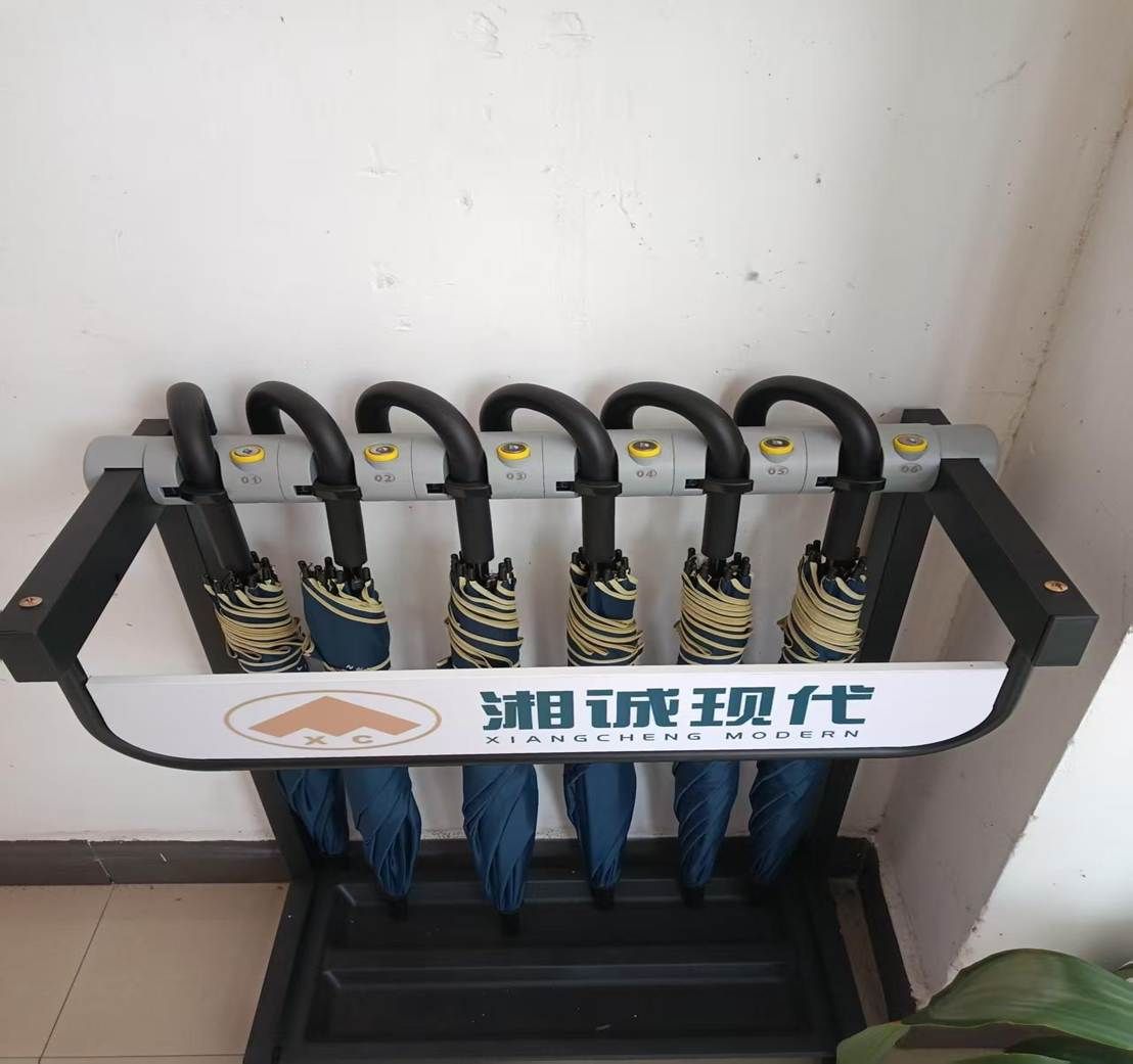 房间的摆设布局 AI 生成的内容可能不正确。